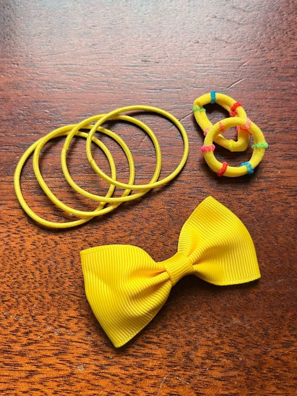 Sunshine yellow hair accessories NWOT *Free in bundle*